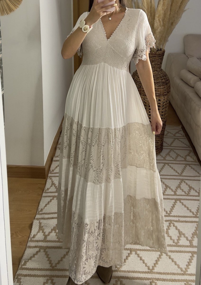 Chantilly Lace Dress - Bohèmea Butik